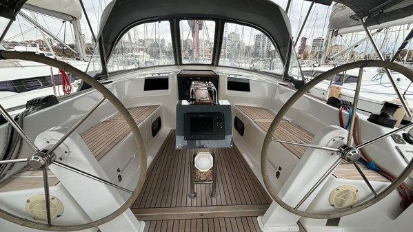 2013 HANSE 385