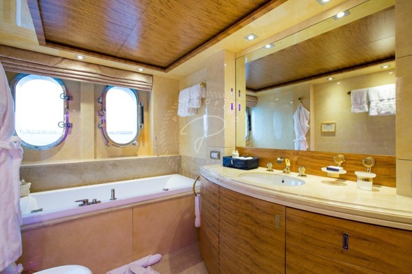 2007/2015 GOLDEN YACHTS CUSTOM 52M