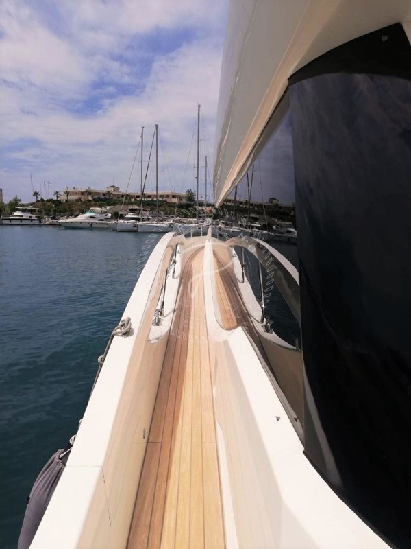 2015 NUMARINE 70 FLY