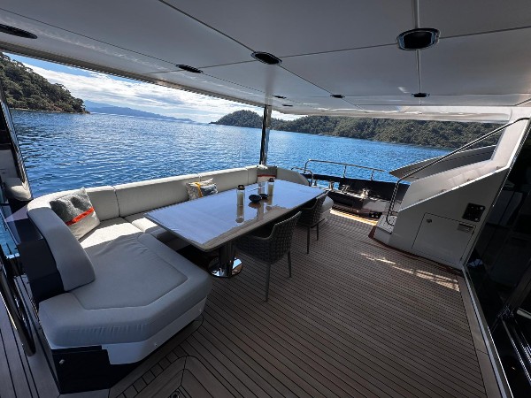 2022 AZIMUT GRANDE 27