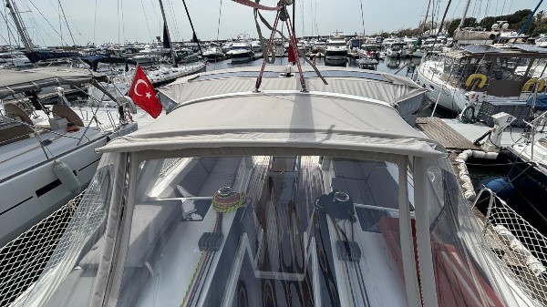 2014 BENETEAU OCEANIS 48