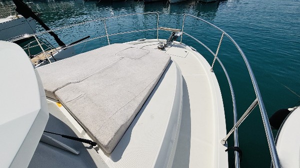 2018 BENETEAU SWIFT TRAWLER 30