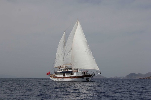 2010 GULET 42M