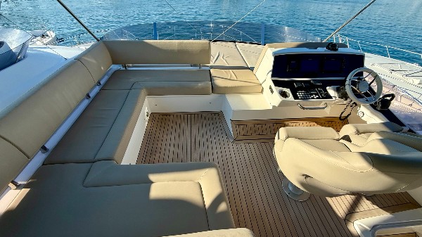 2018 SUNSEEKER MANHATTAN 52