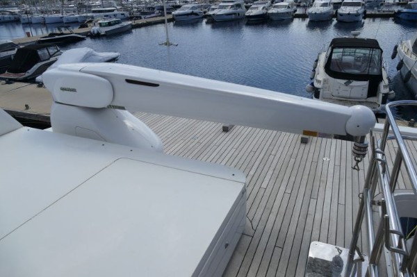 2016 PRINCESS 72 FLY