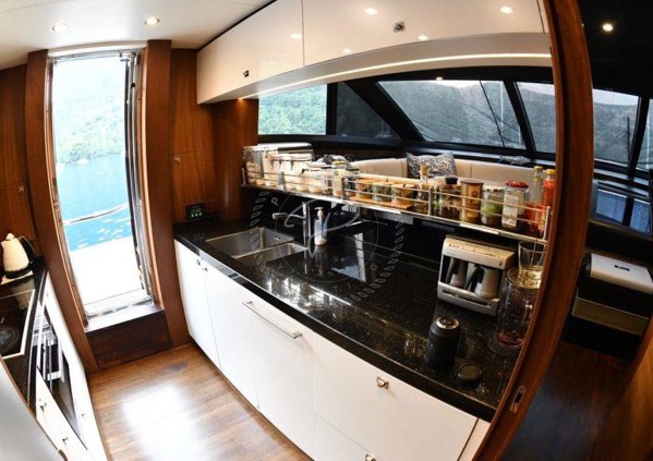 2014 PRINCESS 82