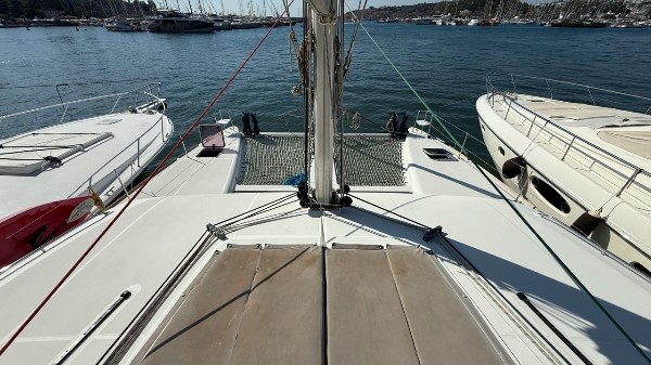 2011 LAGOON 450 F OWNER’S VERSION