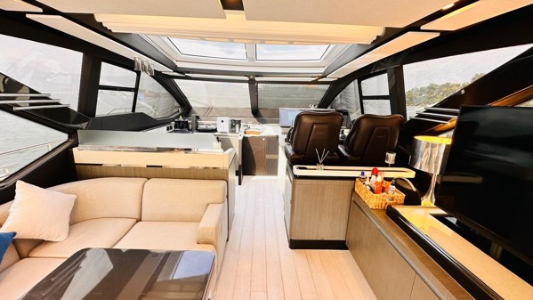2019 AZIMUT S7