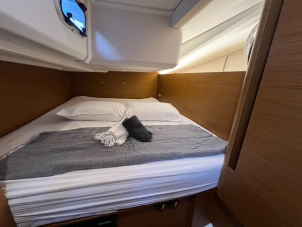 2023 JEANNEAU SUN ODYSSEY 440