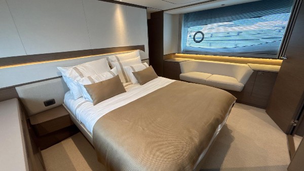 2023 PRINCESS F65