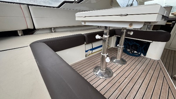 2011 GALEON 385 HTS