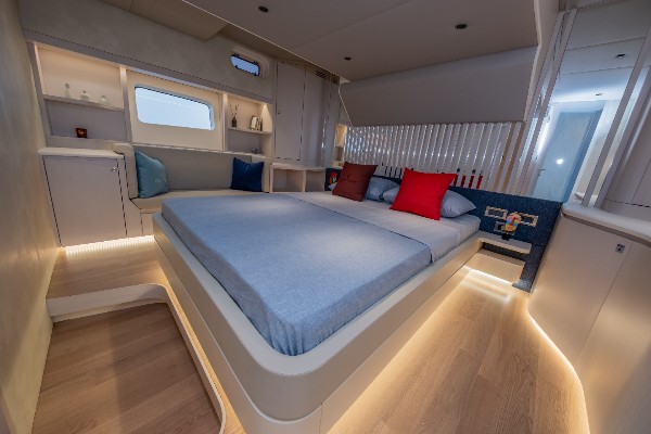 2025 DEEP YACHT 52 FLY