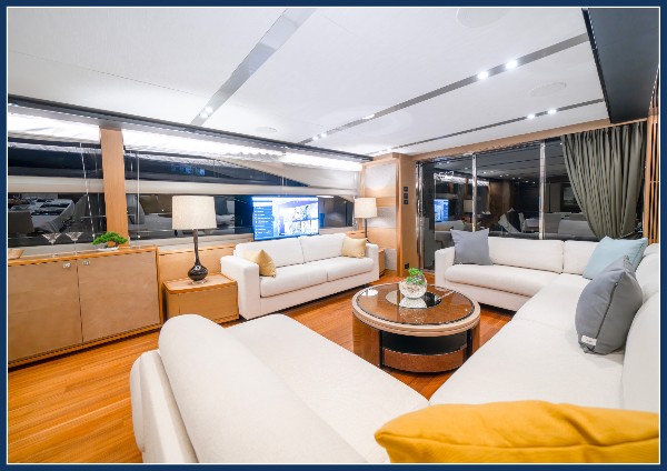 2014 PRINCESS 82