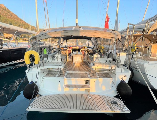 2017 BENETEAU OCEANIS 41.1