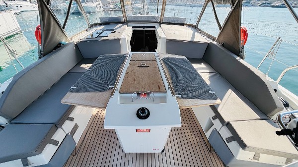 2022 BENETEAU OCEANIS 46.1