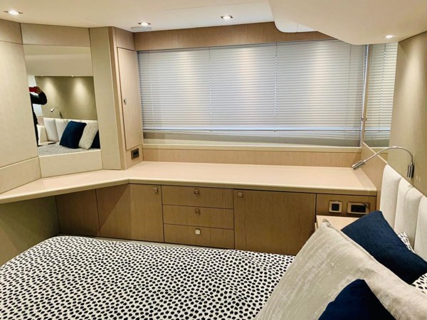 2020 SUNSEEKER MANHATTAN 52