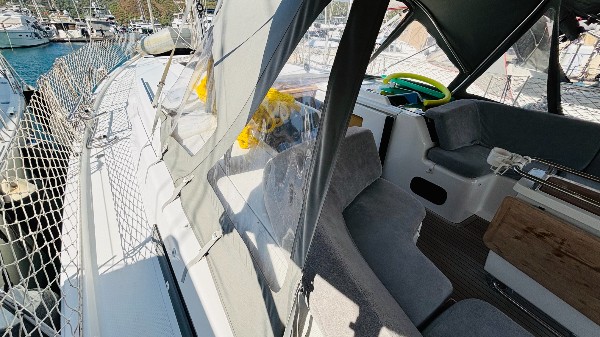 2022 HANSE 458