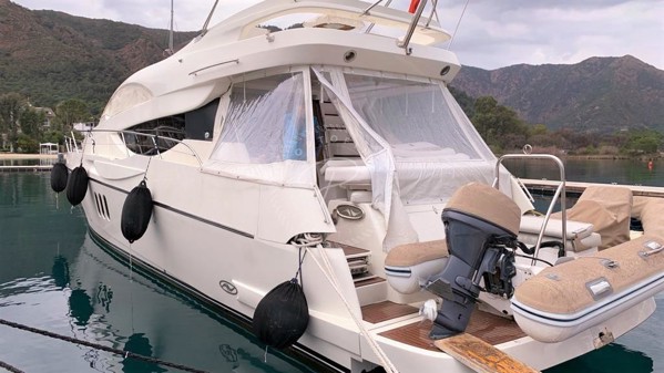 2009 NUMARINE 55 FLY