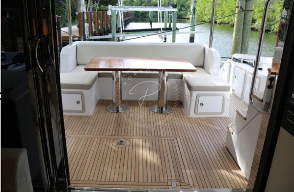 2016 AZIMUT 66 FLY