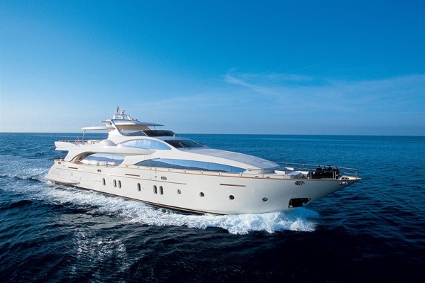 AZIMUT GRANDE 116