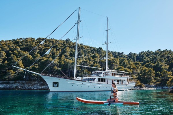 2019 CUSTOM GULET 48M