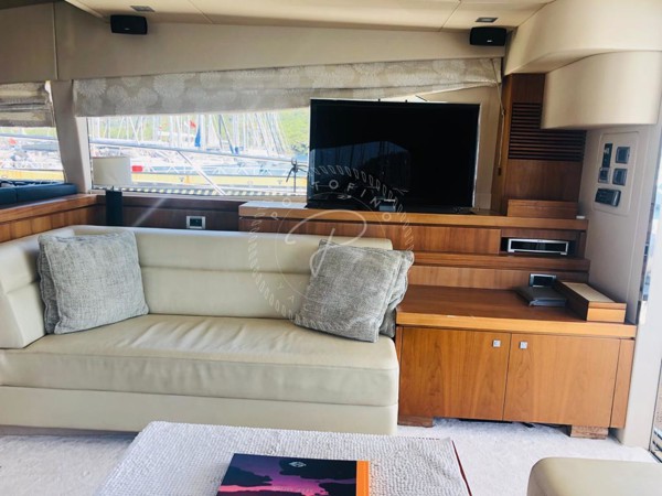 2011 SUNSEEKER MANHATTAN 63