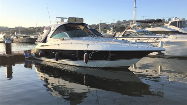 2005 CRUISERS YACHTS 400