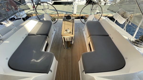 2014 BAVARIA 46 CRUISER