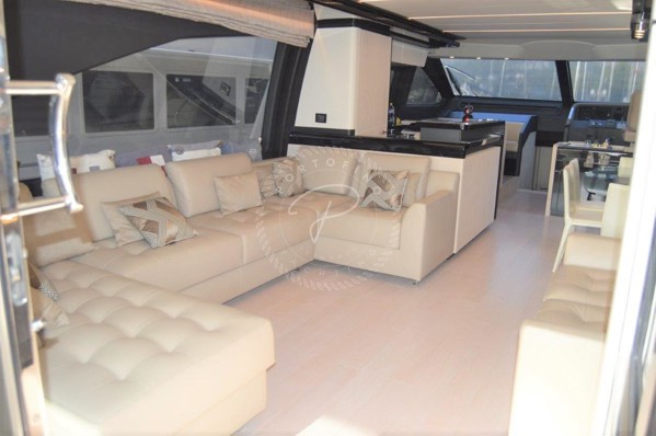 2017 AZIMUT 72