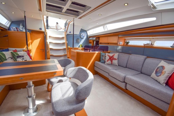 2013 JEANNEAU 57