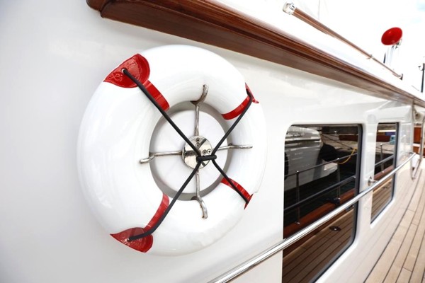 2009 TAKA YACHTS LOBSTER 18M