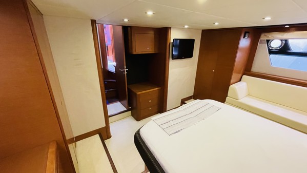 2011 PRESTIGE 60 FLY