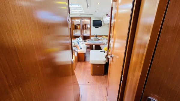 2011 BENETEAU OCEANIS 50