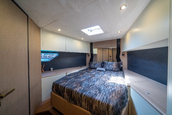 2025 MOTOR YACHT 18.5 M