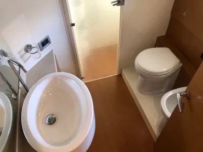 2009 FERRETTI YACHTS 630