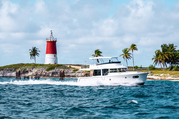 2025 BENETEAU SWIFT TRAWLER 48