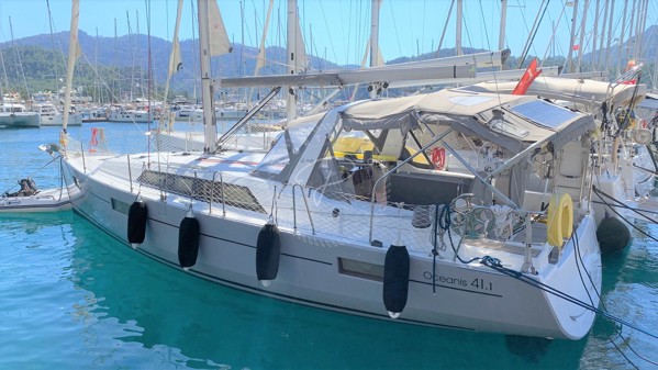2017 BENETEAU OCEANIS 41.1