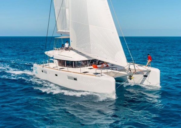 2020 LAGOON 52 F 