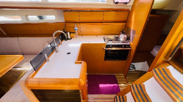 2013 JEANNEAU SUN ODYSSEY 409