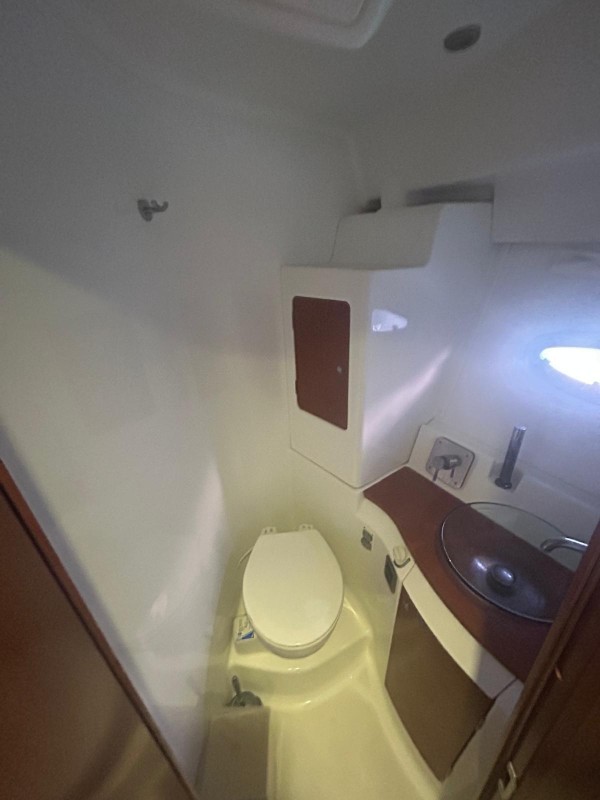 201 BENETEAU ANTARES 42