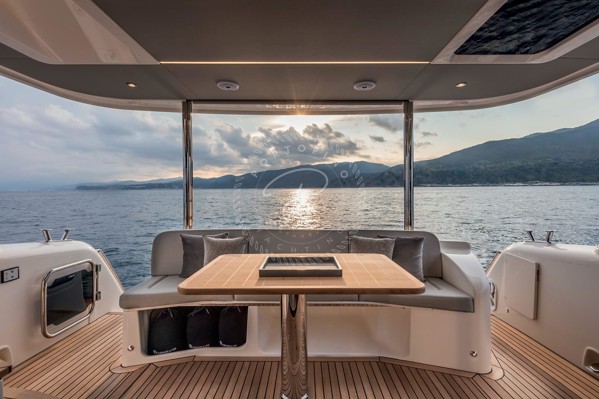 2018 ABSOLUTE NAVETTA 48