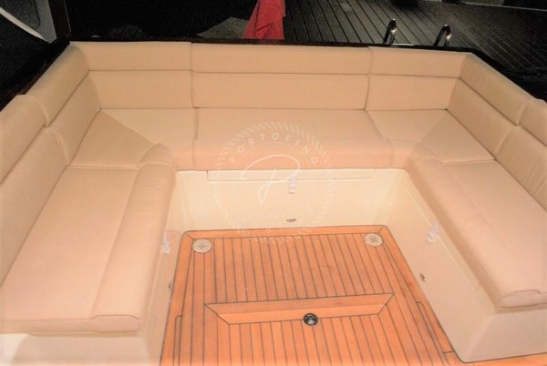 2009 LARUS 42 FLY