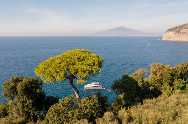 2023 MOTOR YACHT 26 M 