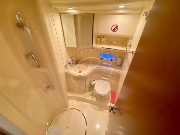 2009 AZIMUT 42