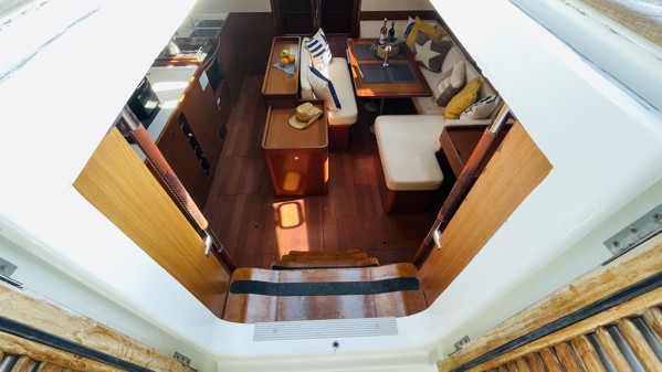 2011 BENETEAU OCEANIS 50