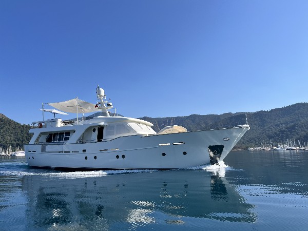 2009 BENETTI SAIL DIVISION 79