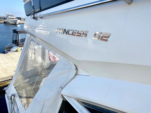 2015 PRINCESS 52