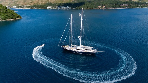 2010/2020 MOTOR SAILER 44 M 