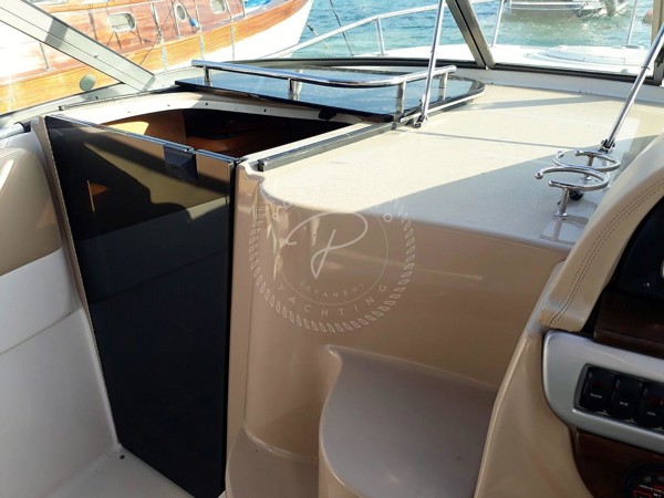 2010 FOUR WINNS V285