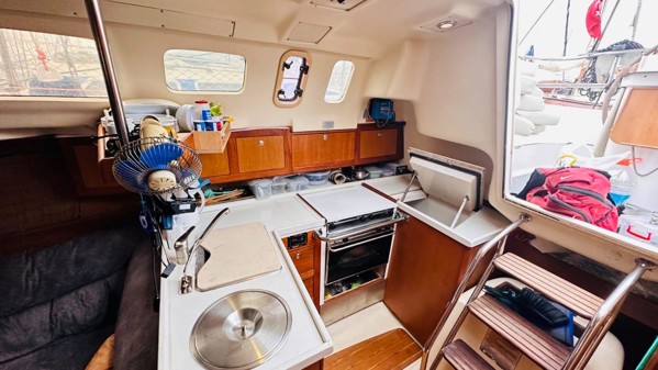 1998 HUNTER 310